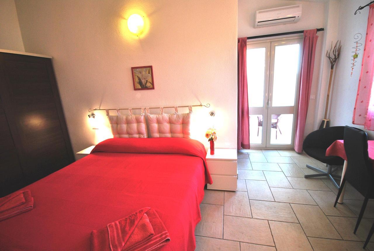 Holiday Residence Rifugio Орозей Екстер'єр фото