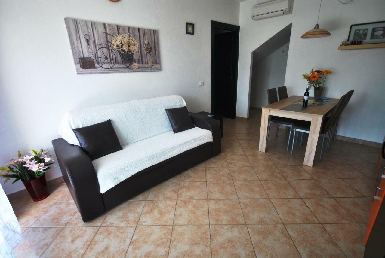 Holiday Residence Rifugio Орозей Екстер'єр фото